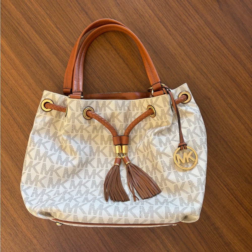 Michael Kors Jet Set Tan and Cream Shoulder Bag